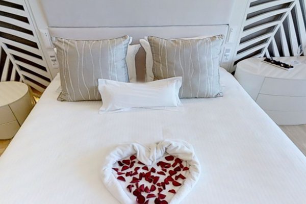 abav² Romance Suite